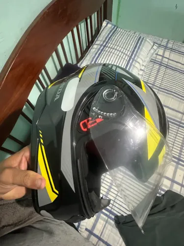 Vendo capacete ótimo estado usado pouco