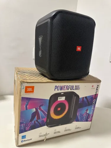 Caixa JBL Ultimate 