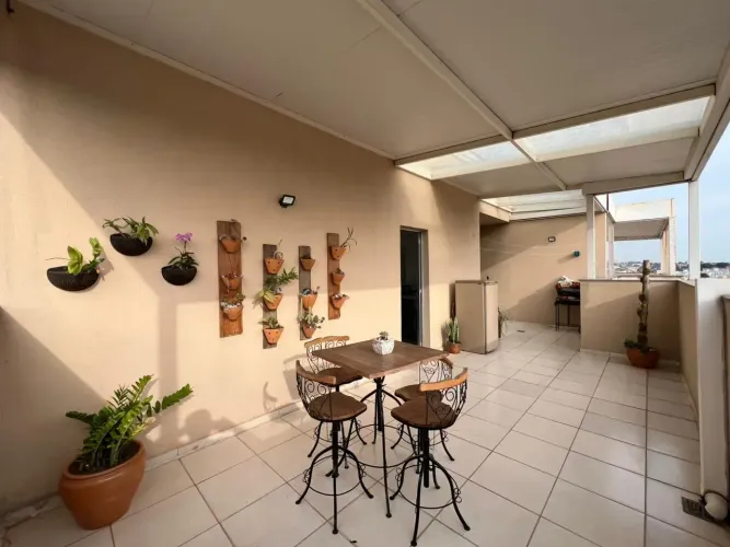 Coberturas para venda com Piscina e 2 quartos, 2 banheiros, 102 m² - Planalto