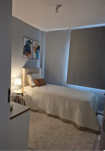 Alugo quarto feminino para estudantes - Conforto, segurança e tranquilidade