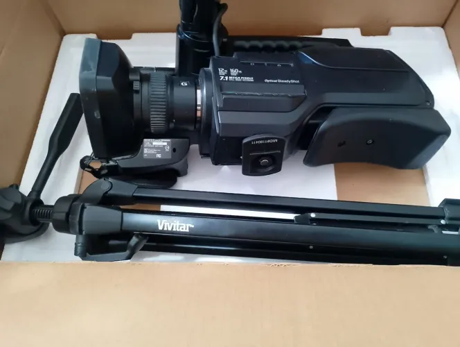 Filmadora Sony Hxr-mc2000 Apanhada Do Tripé Tripé Dolby Preto (Usado)