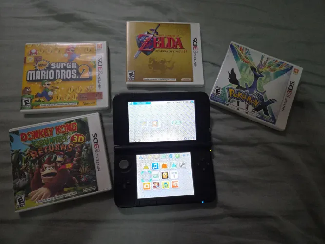 Nintendo 3DS XL Preto (USA) 4 jogos