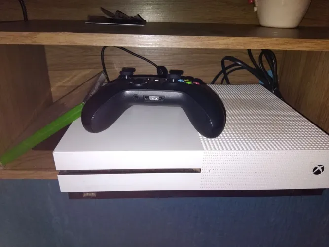 Vendo xbox one de segunda mão 