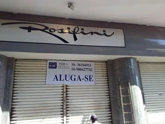 Salão Comercial Tibiriça , Centro, excelente localização, apenas 4.500,00 mensais.