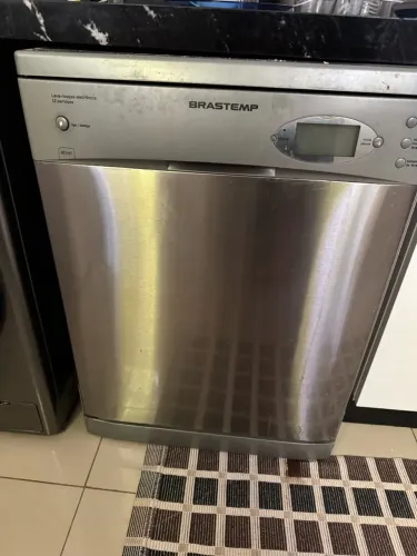 Máquina de lavar louças Brastemp (Estragada)
