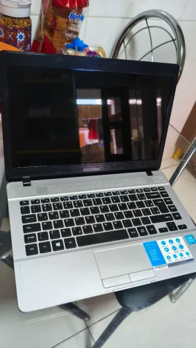 Notebook Samsung Dual core SSD 128 novinho