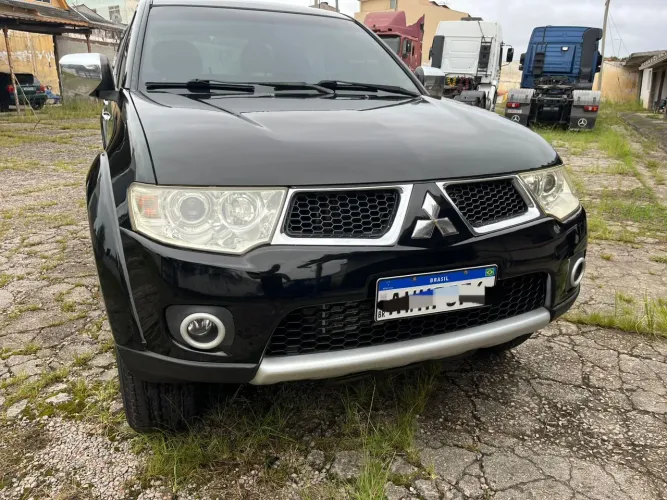 Mitsubishi L200 Triton HPE 3.2 CD TB Int.diesel AUT 2013