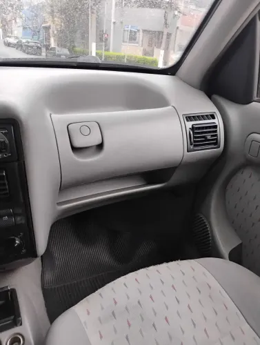 Volkswagen Gol Geração II 1.0 16V 70cv MI Gasolina Mec. (1000) 2P 1999