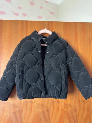 Casaco Puffer Zara / Menina