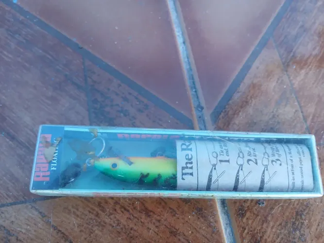 Isca artificial rapala 