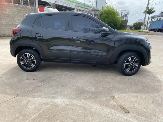 Renault Kwid Intense 1.0 Flex 12V 5P Mec. 2025