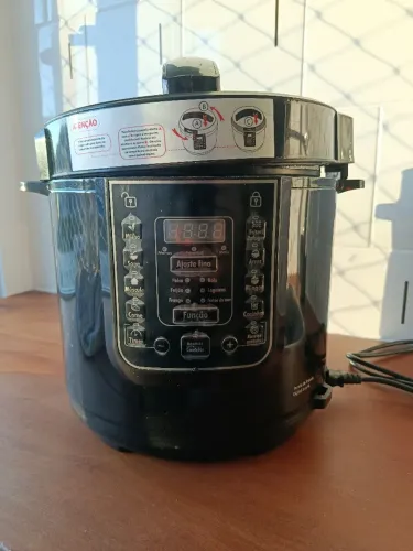 Panela de pressão elétrica Philco preta 6 litros