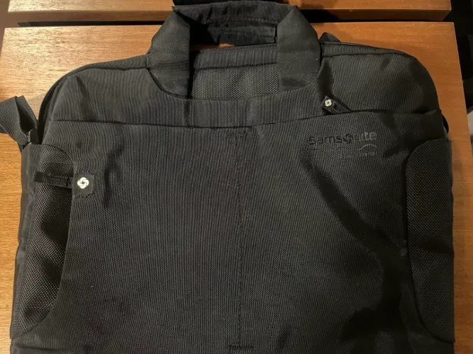 Bolsa carteiro da Samsonite preta
