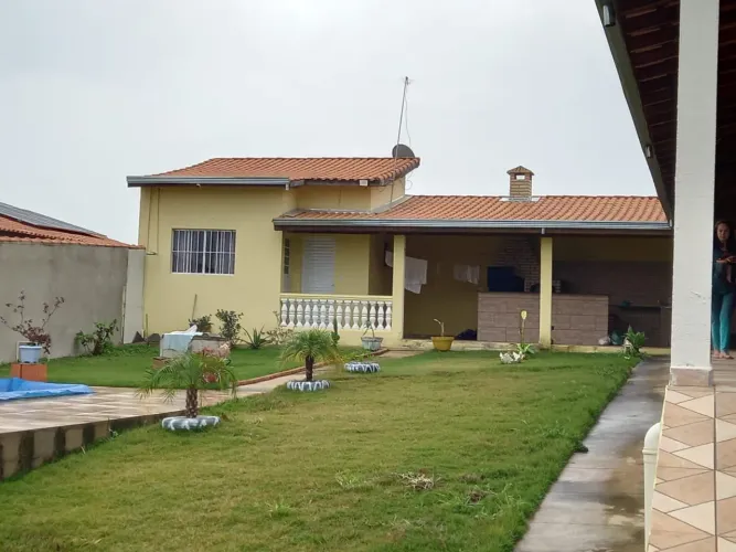 Chácara com Piscina