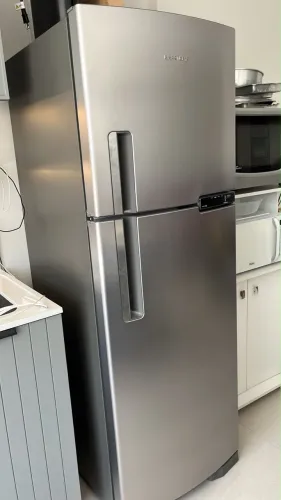 Vendo refrigerador Brastemp 375 litros frost free