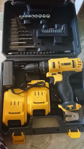 Vendo essa parafusadeira e furadeira nova