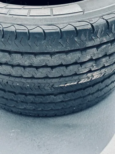 PNEUS PIRELLI NOVOS ARO 16 PARA CARGA 215/75 16C