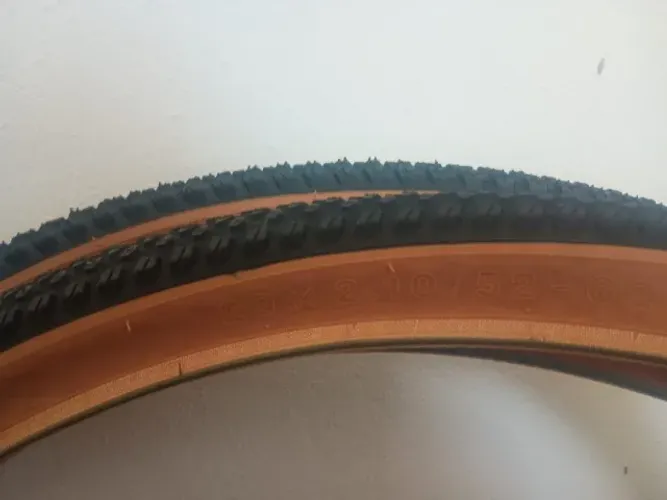 Pneu Aro 29 X 2.10 Bike Mtb Chaoyang Victory Faixa Marrom Cor Preto/marrom