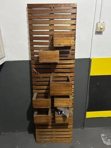 Treliça de Madeira 120x40 com 7 Cachepot