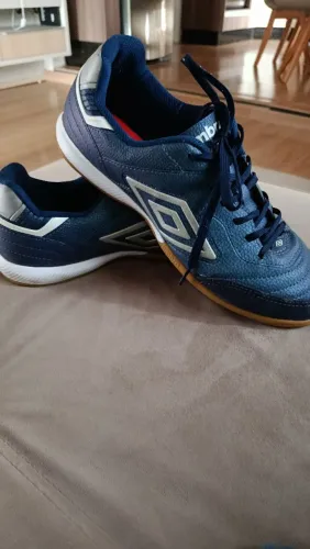 Chuteira Umbro Speciali Classic tamanho 41