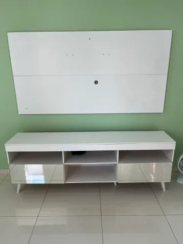 Rack com painel 