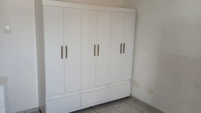 Guarda roupa 6 portas 3 gavetas