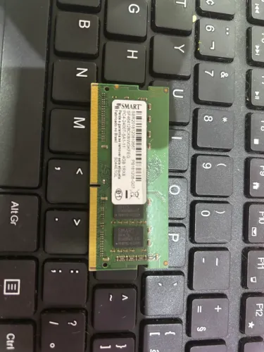 VENDO MEMÓRIA RAM 4GBS DDR4 de NOTEBOOK