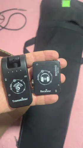 Retorno de palco sem fio amplificado esse é top muda até a frequência