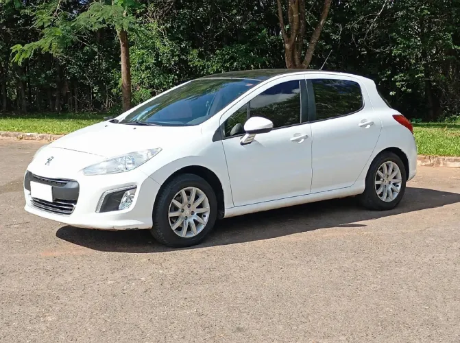 Peugeot 308 Active 1.6 Flex 16V 5P Mec. 2014