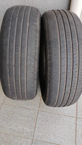 Pneu usado 205/65 15