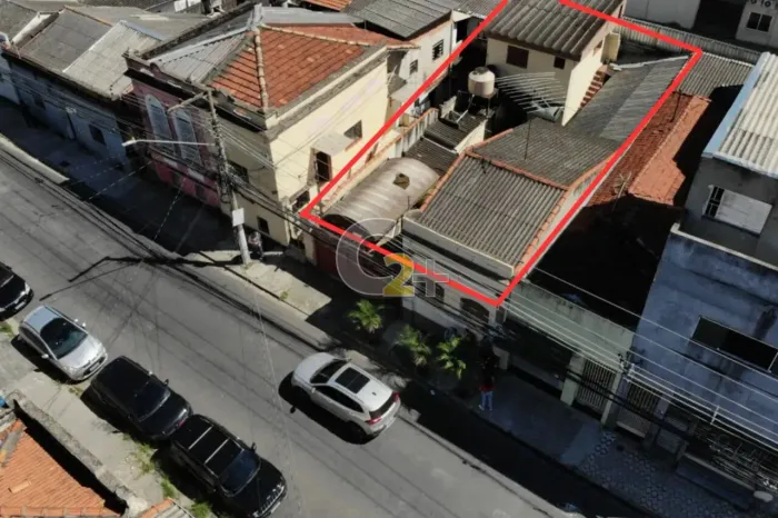 Terreno à venda na Lapa com 223m² com 9,70 m de frente