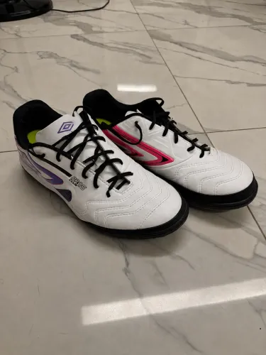 Chuteira society Umbro Pro 5 Club