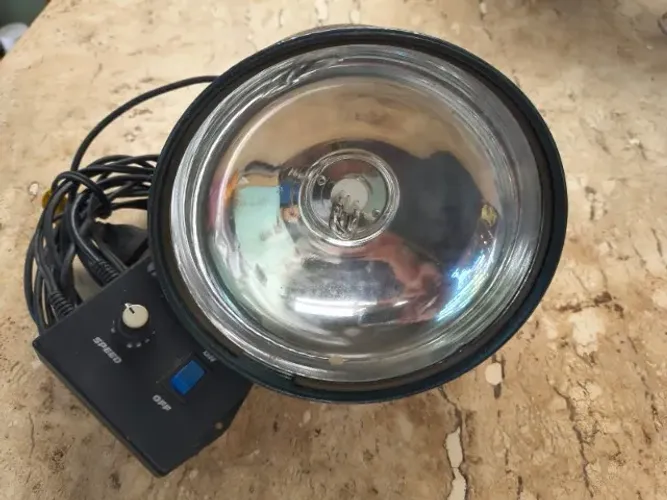 Canhão refletor, ótimo estado, modelo MX- 60 voltagem: 127/230V 60Hz