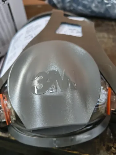 Marcara de proteção com respirador