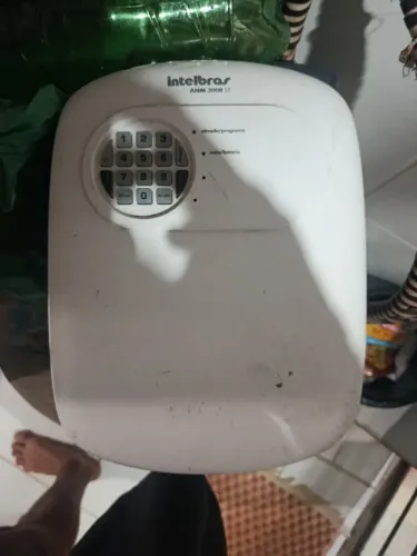 Vende-se central de alarme