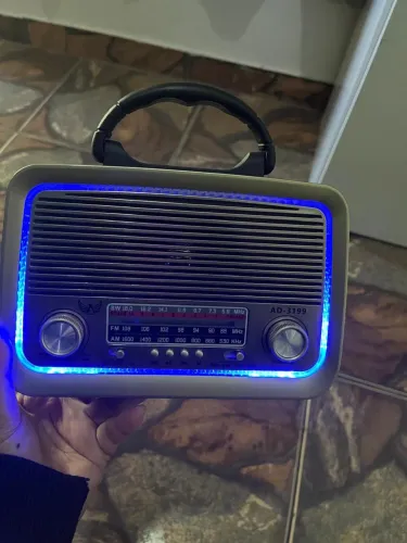 Vendo radio tem até lanterna chama no pv que mando video dele tido direitinho