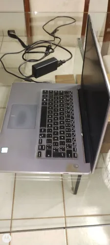 Nootbook Dell Inspiron 15" - Usado