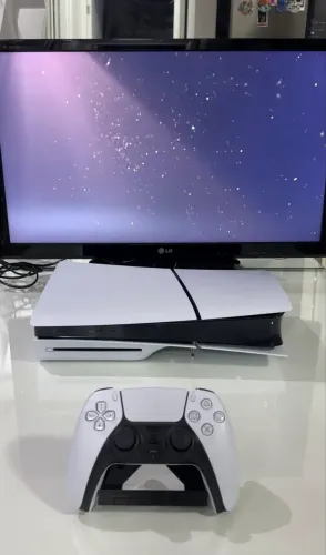Ps5 slim com leitor de mídia física