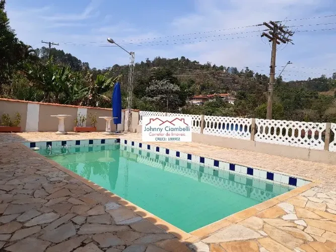Chácara (3.000m²) em bairro residencial (Amparo - Serra Negra) - vista panorâmica - 15km d