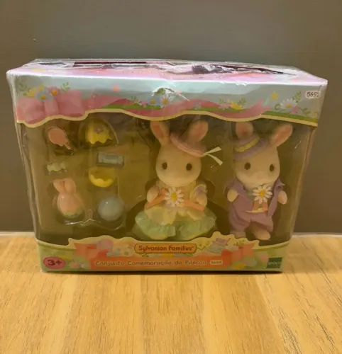 Conjunto Comemoração da Páscoa Sylvanian Families, novo, lacrado