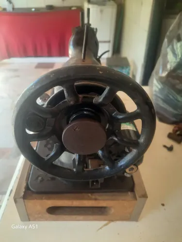 Maquina costura antiga Singer