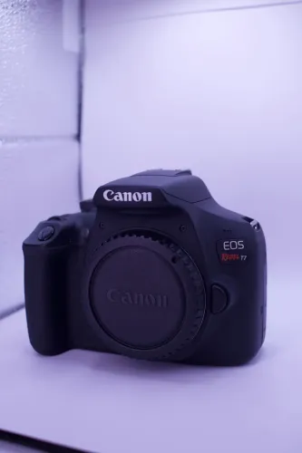Cânon T7 Plus com 18-55mm