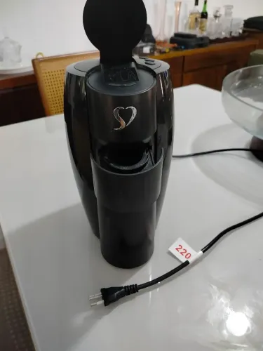Cafeteira Três corações novíssima