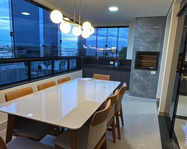 Apartamento à venda no bairro Jardim Botânico em Uberlândia