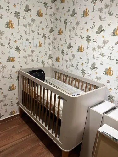 Berço + Cômoda + Colchão em Excelente Estado - Conjunto Completo