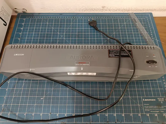 Laminadora e plastificadora A3 Aurora