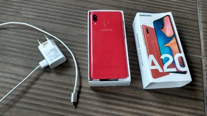 Samsung Galaxy A20