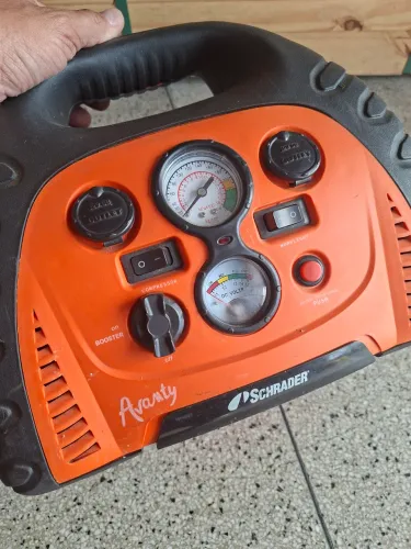 Estação de Energia Multifuncional Portátil Avanty da marca Schrader