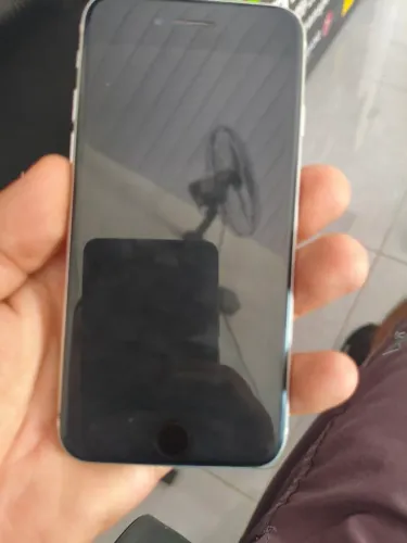 iPhone se 64 GB