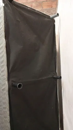 Vendo cama de solteiro em perfeita condições